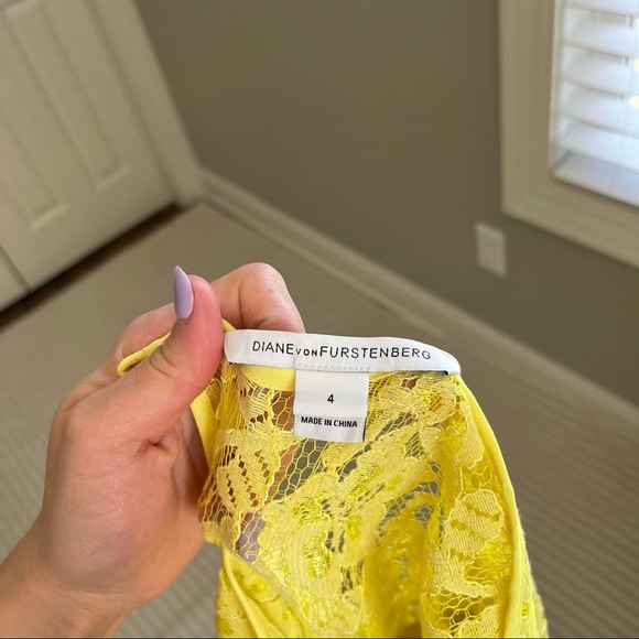 Diane Von Furstenberg Barbie Lace Dress in Yellow 4 - Picture 5 of 9